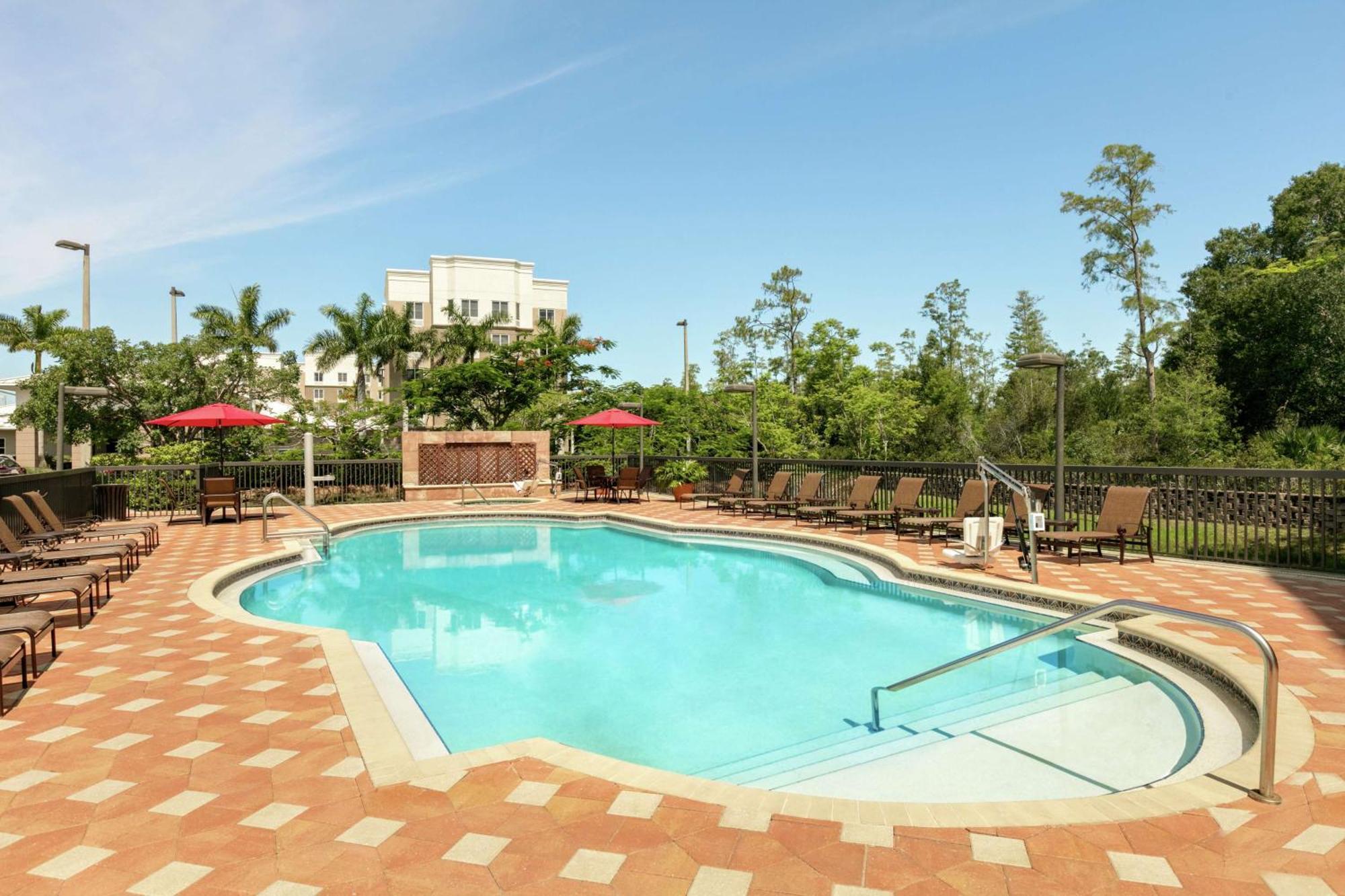 Hilton Garden Inn Fort Myers Airport/FGCU Eksteriør bilde
